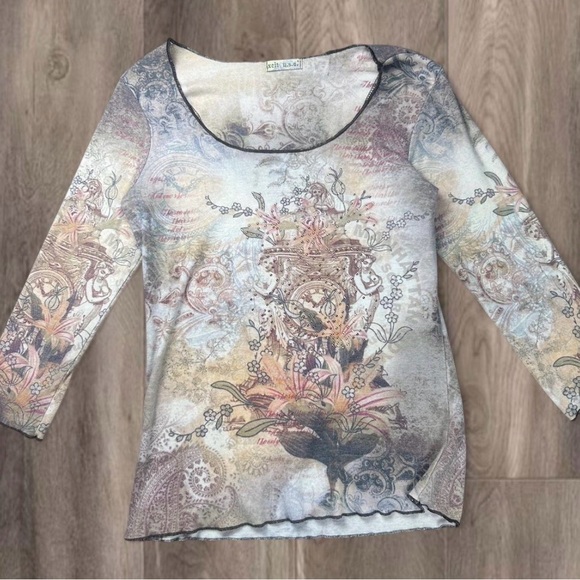 Ed Hardy Tops - Vintage 2000s Women's 3/4 Sleeve Top - Dreamy Bling Birds & Florals Size S/M